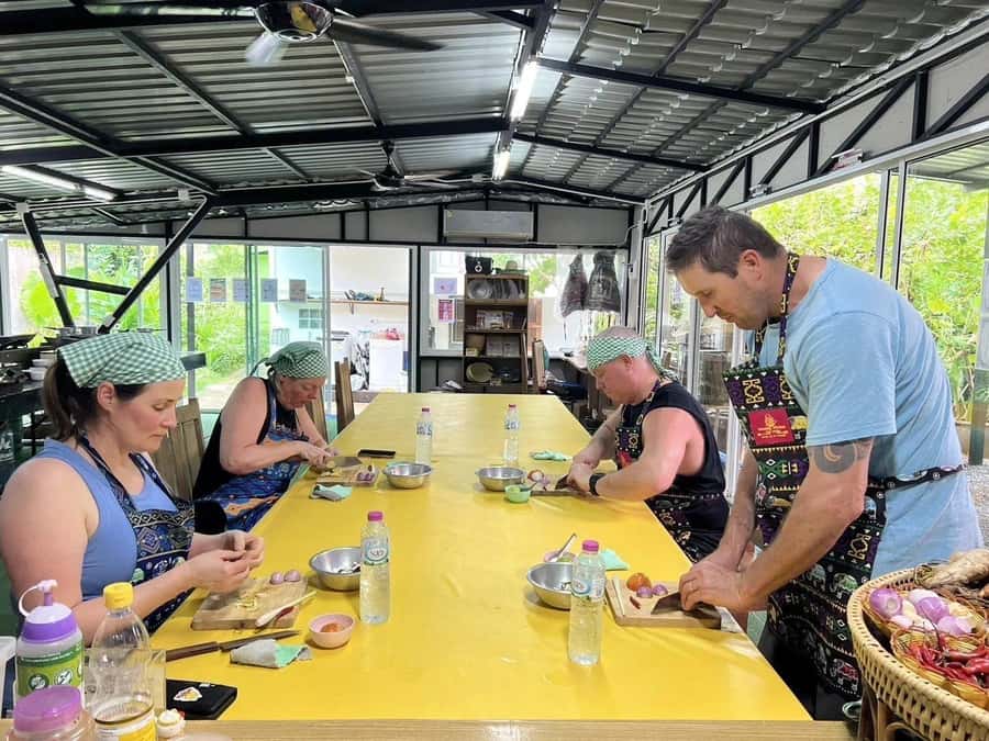 Phuket: Thai Cooking Class with Market Tour - Should you book it?