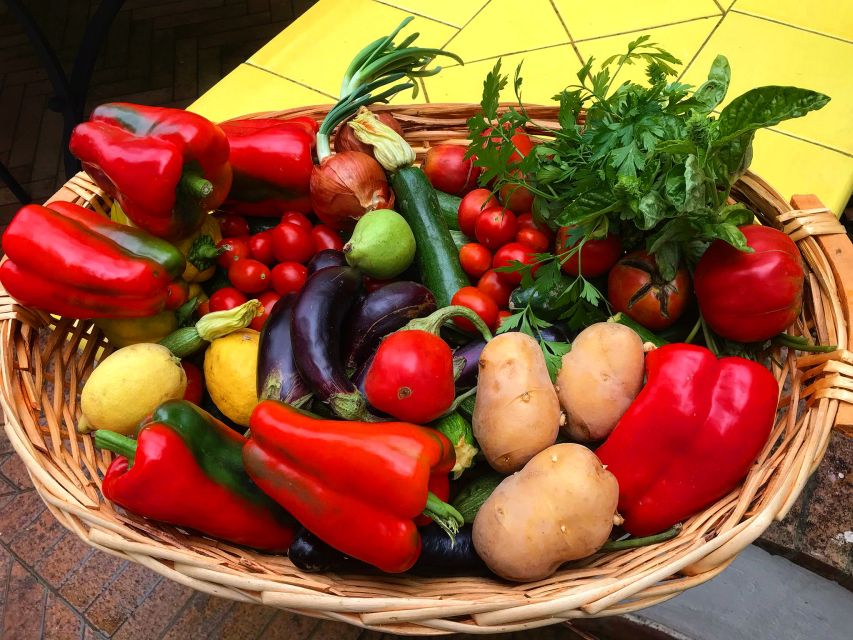 Piano di Sorrento: Cooking Class with Food Tasting and Wine - Lunch under lemons and oranges