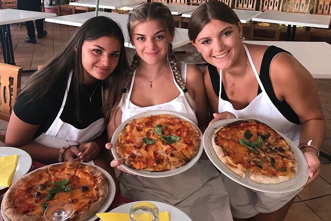 Pizza Cooking Class - Learning the pizza dough, then choosing your toppings