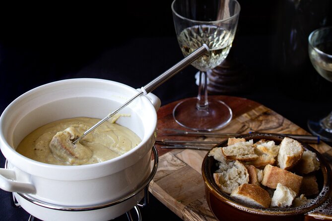 Plant-based French Cooking Class in Historic Bordeaux Apartment - An apéro before the chopping begins