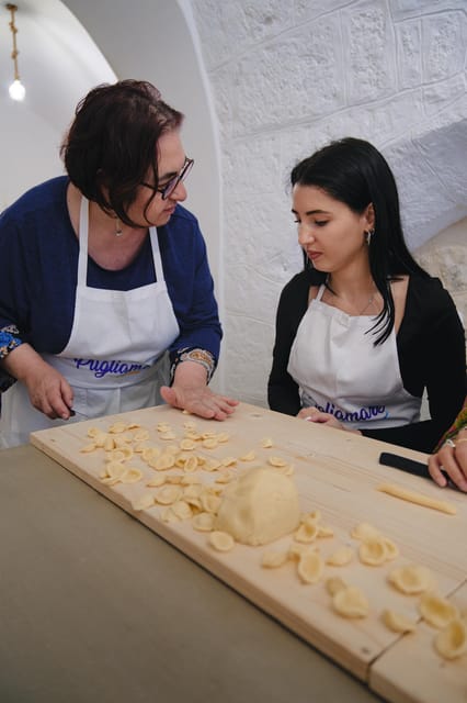 Polignano a Mare: Apulian Cooking Class with Food and Drinks - The class begins with food, stories, and a drink