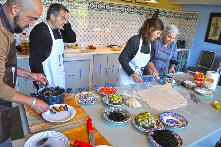 Pontevedra: Galician Cooking Class with Chef Instructor - The menu: seafood, seaweed, rice, and Santiago cake