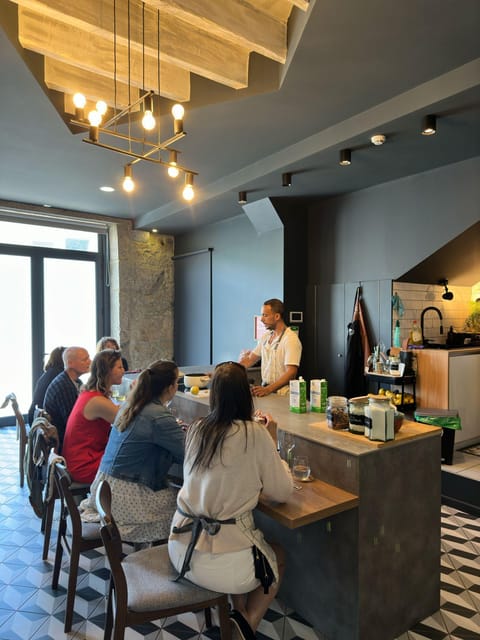 Porto: Local Market Tour & Cooking Class/Showcooking - Key points to know before booking