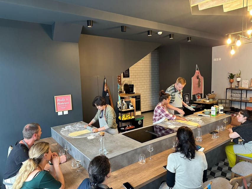 Porto: Pastel de Nata Cooking Class from Scratch - Waiting for the oven and tasting the results
