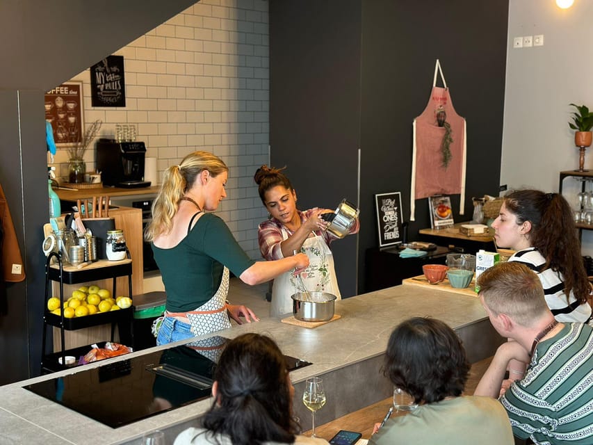 Porto: Pastel de Nata Cooking Class from Scratch - Practical details that affect your day