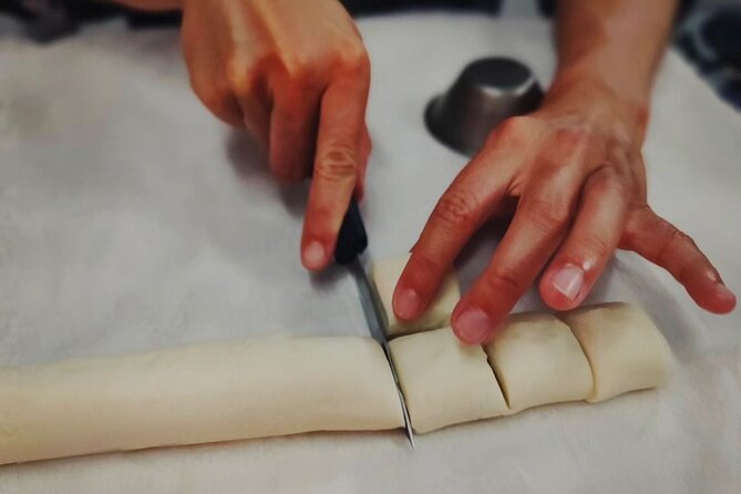 Porto: Pastel de Nata Cooking Class with Porto Wine (Sé do Porto) - The instructors make the difference