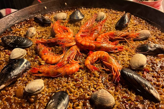 Premium Cooking Class in Designer Loft: Paella & Spanish Tapas - The five-course meal and local drinks