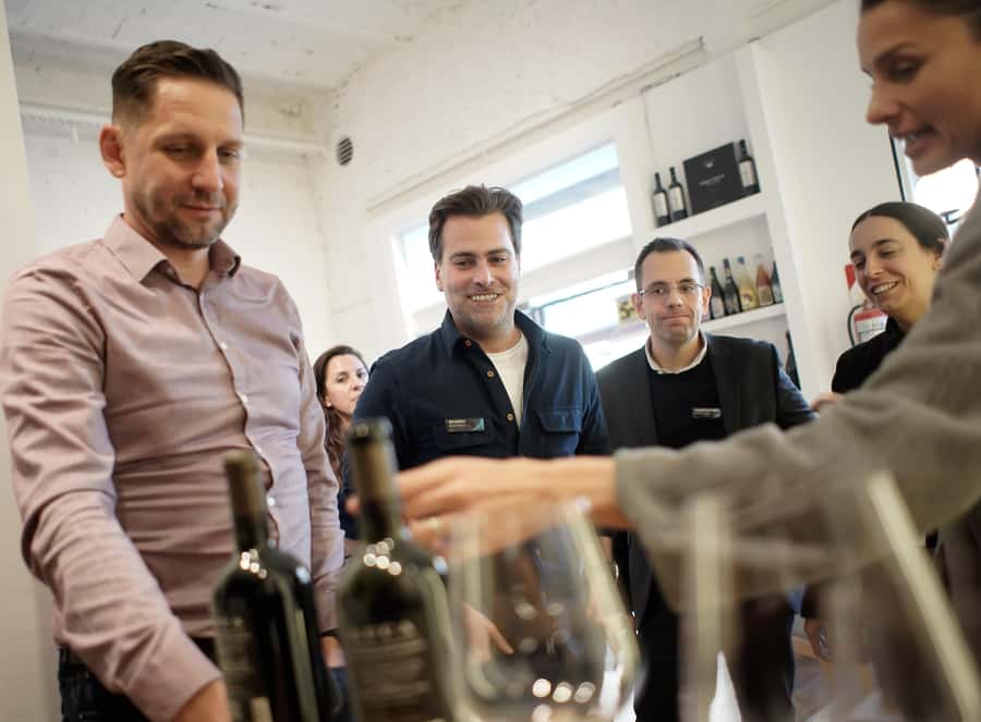 Premium Empanadas Cooking Class & Wine Tasting Experience - Timing, meeting point, and cancellation