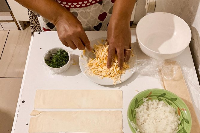 Private Authentic Cape Malay Cooking Class in Manenberg with Locals - Sharing the meal with Colleen and Ruth