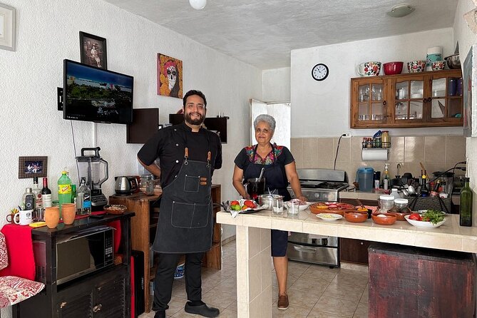 Private Authentic Mexican Cooking Class in Cancun with Alberto - A Home Kitchen Instead of a Cancun Dining Room