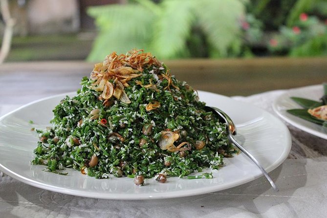 PRIVATE Balinese Cooking Class in Ubud with Dewa with Transfers - Eating what you prepared