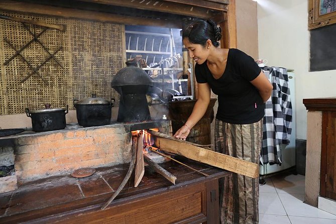 PRIVATE Balinese Cooking Class in Ubud with Dewa with Transfers - What the $69 price includes