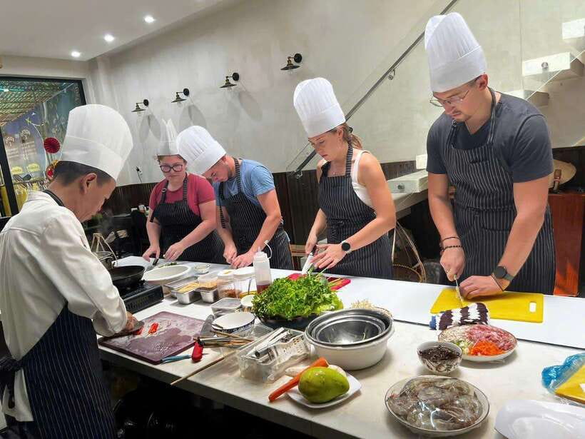 Private cooking class tour with Master Chef - Timing, transport, and what to wear