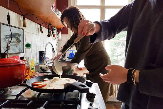 Private Dutch Pancake Cooking Class in an Amsterdam Canal Home - A note about the cooking-class expectations