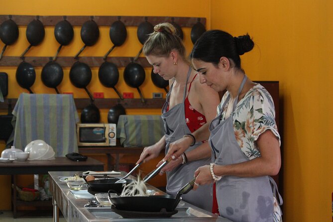 Private Half-Day Thai Cooking Class in Chiang Mai - Practical details for a smooth morning