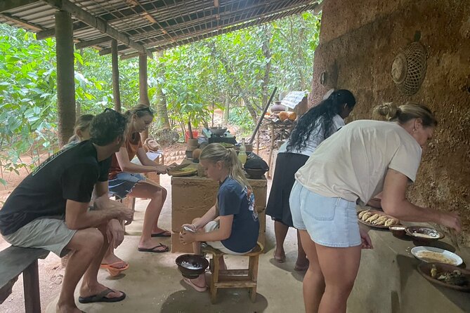 Private Kandy Authentic Cooking Class - Pickup, roads, and timing in Kandy