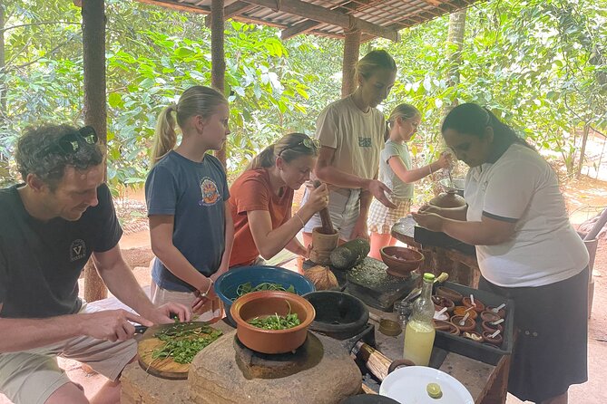 Private Kandy Authentic Cooking Class - Choosing eight dishes from the menu
