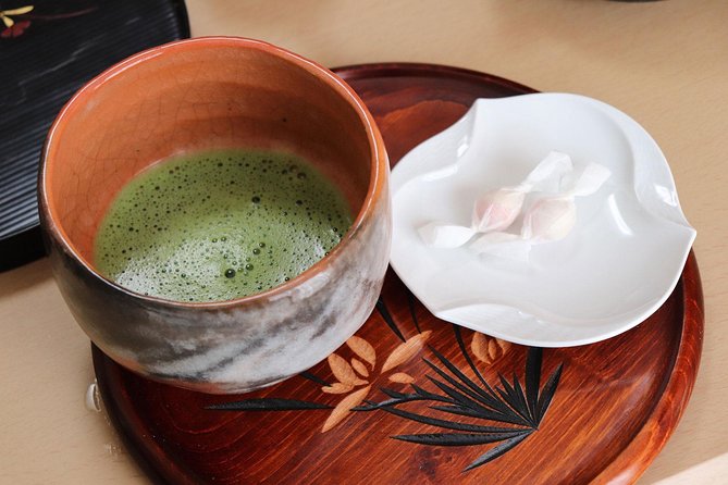 Private Kyoto Sushi Cooking Class & Tea Ceremony with Emika - Matcha, drinks, and the tea ceremony