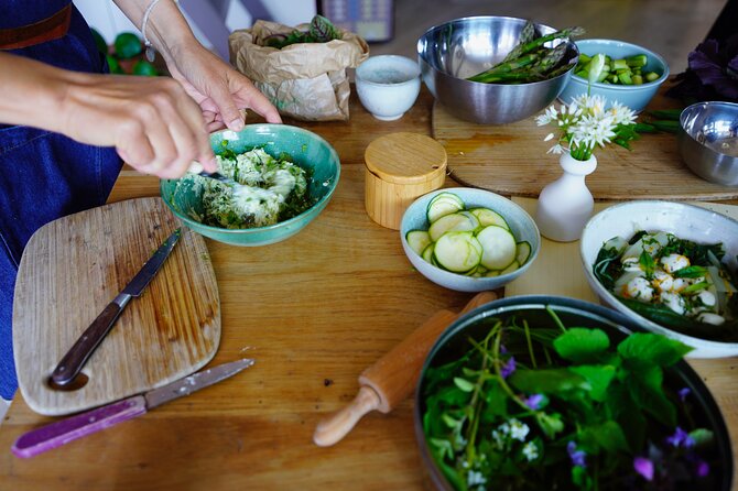 Private Market Tour and Cooking Class in Annecy with a Local - Who should book this experience