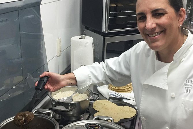 Private Mexican Cooking Class with Gastronomic Historian, Lucia - Why the private format matters