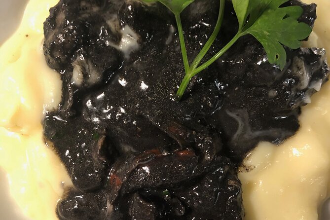 Private Portuguese Cooking and Wine Experience in Porto - Hospitality is a major part of the price