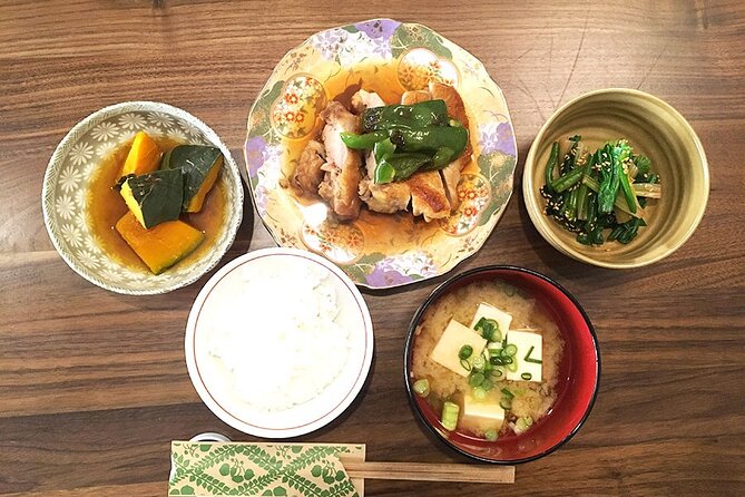 Private Ramen or Gyoza Cooking Class in Kyoto with Chef Midori - Sitting down to eat what you made