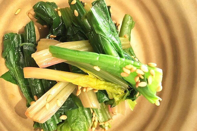 Private Ramen or Gyoza Cooking Class in Kyoto with Chef Midori - What the private setting adds