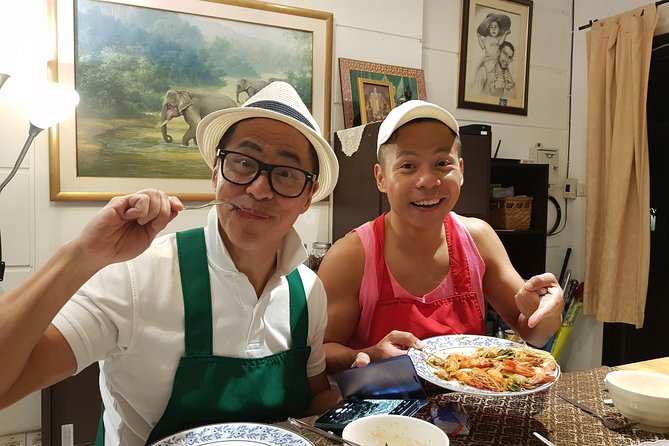 Private Thai Home Cooking Lesson (since 2004) - Eating what you prepare
