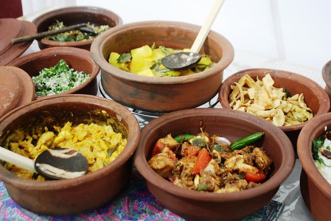 Private Traditional Sri Lankan Cooking Class in Kandy with Hotel Transfers - Key points at a glance