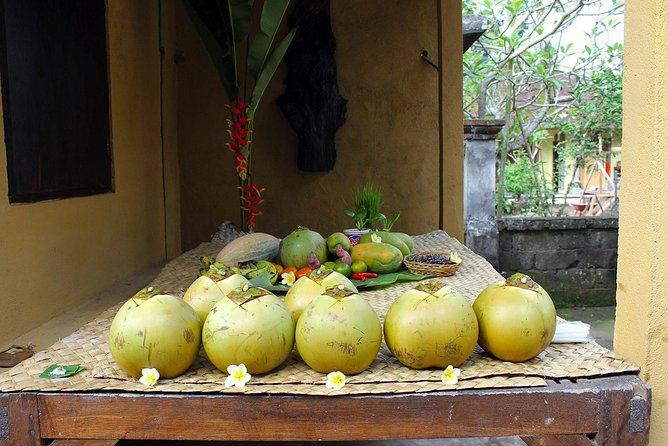 PRIVATE Ubud Market Tour & Balinese Cooking Class with Putu - What $95 per person gets you