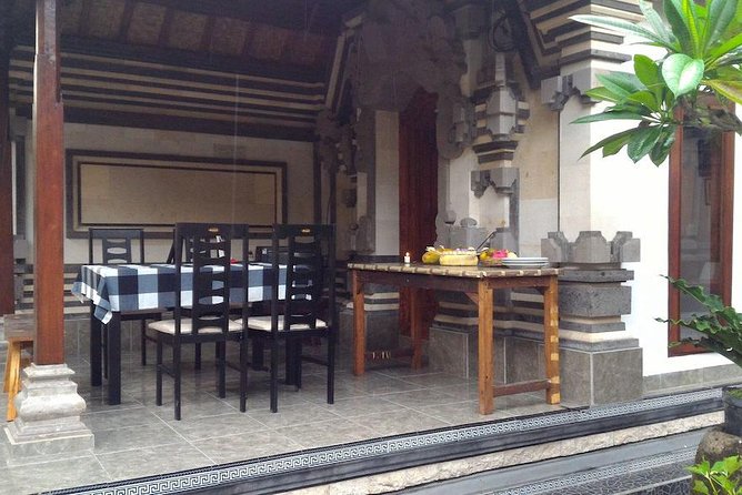 PRIVATE Ubud Market Tour & Balinese Cooking Class with Putu - Practical details that can shape your day