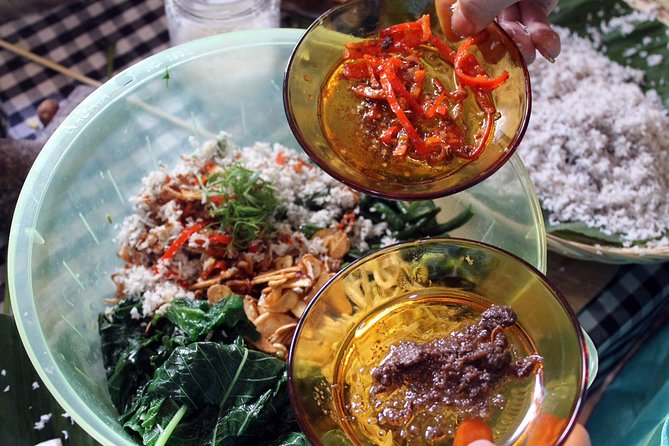 PRIVATE Ubud Market Tour & Balinese Cooking Class with Putu - A 7am start and a smooth trip from Ubud
