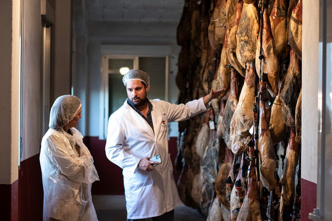 Private visit to a ham factory with show cooking in Salamanca - Why This Ham Visit Is Different