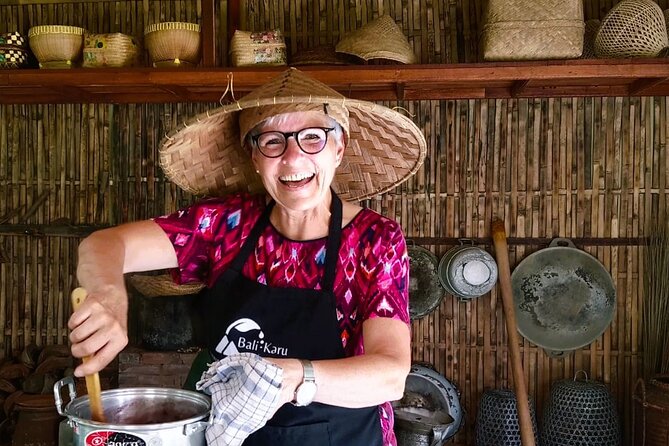 Pure Bali Village Experience, Cooking & Jamu Class+VIP Transfer - The downhill village walk and traditional house
