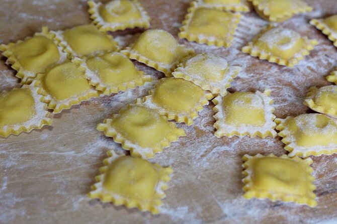 Ravioli & Tagliatelle Cooking Class at a Local's Home in Positano - Meeting in Positano and heading to Montepertuso
