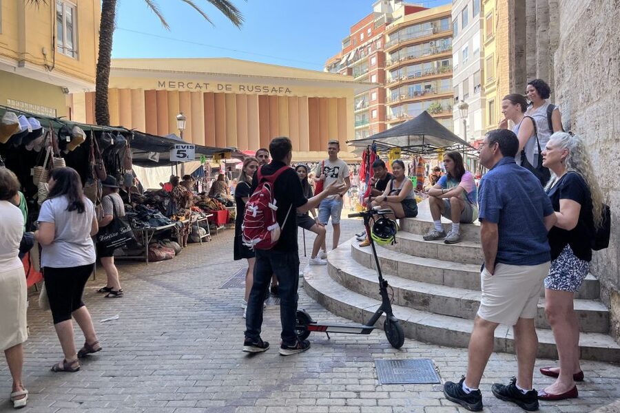 Real Paella Cooking Class – Market Visit & Sangría Workshop - Group size, pace, and atmosphere