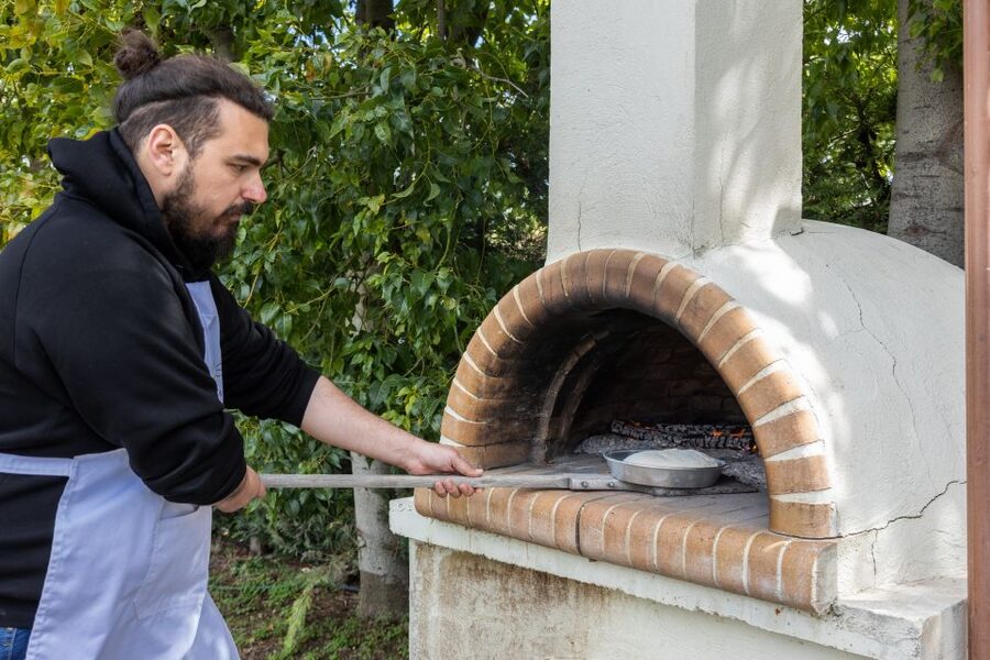 Rethymno: Authentic Cooking Class with a Local - Group size, language, and access
