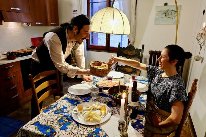 Rialto Market Tour & Private Cooking Class in the Heart of Venice - Why a home kitchen works so well in Venice