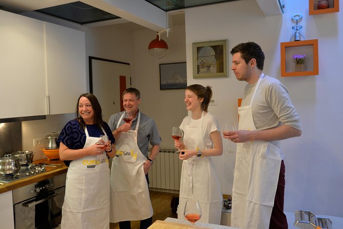 Rialto Market Tour with Hands on Cooking Class, Wine & Tiramisu - Starting at Rialto Market with a Venetian chef