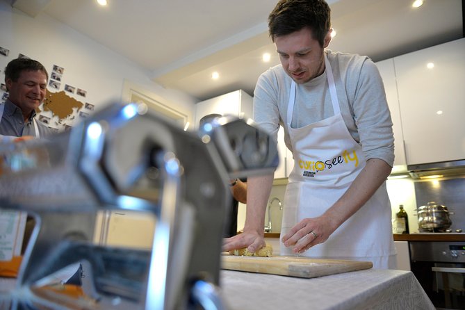 Rialto Market Tour with Hands on Cooking Class, Wine & Tiramisu - Who should book this experience
