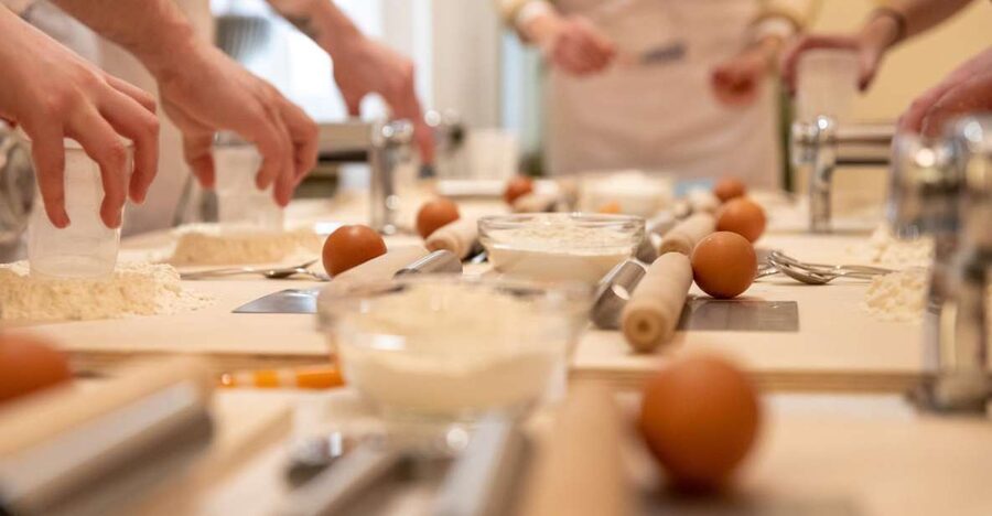 Rimini: Pasta & Tiramisu Cooking Class at a Local's Home - Key points to know before booking