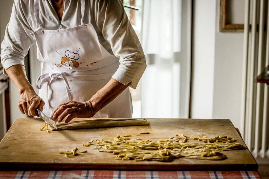 Riomaggiore: Cooking Class at a Local's Home - Key points at a glance