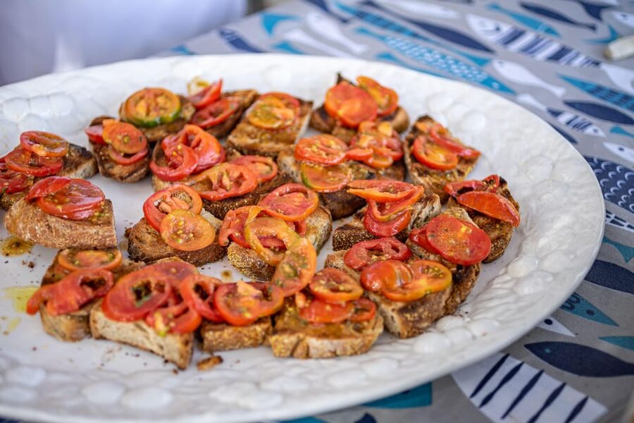 Riomaggiore: Cooking Class at a Local's Home - What the three-hour schedule really means