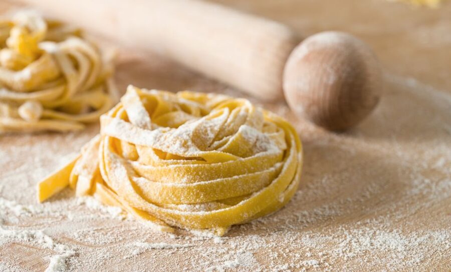 Rome: 3-in-1 Fettuccine, Ravioli, and Tiramisu Cooking Class - Choosing your fettuccine sauce