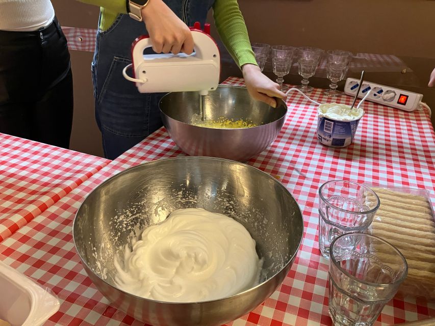 Rome: Cooking Class of fresh Pasta and Tiramisu Cake - Booking flexibility and timing