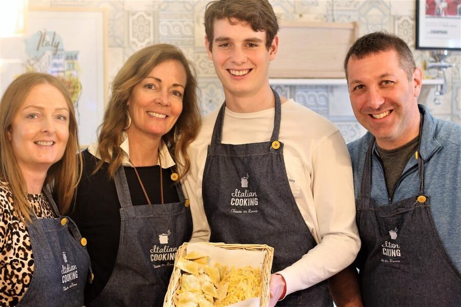 Rome: Cooking classes in the heart of the city - Starting with pizza and the basics of dough