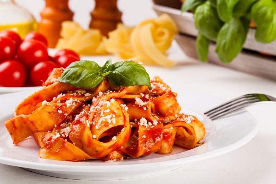 Rome: Fettuccine Pasta Cooking Class in Rome's City Center - Why Piazza Navona changes the experience