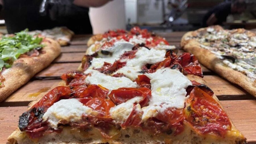 Rome: Gourmet Pizza Cooking Class (SHARED) - Key points at a glance