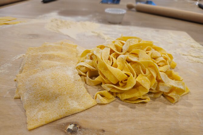 Rome: Hands-on Fettuccine, Ravioli & Tiramisu Cooking Class - Making Fettuccine from Fresh Egg Dough