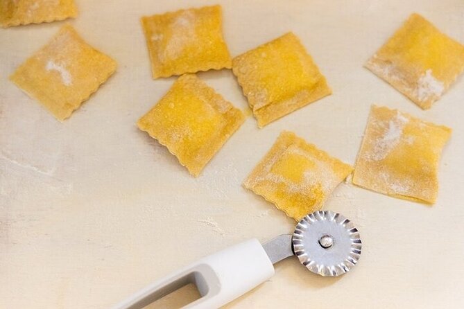Rome: Hands-on Fettuccine, Ravioli & Tiramisu Cooking Class - Filling Ravioli Without Losing the Plot